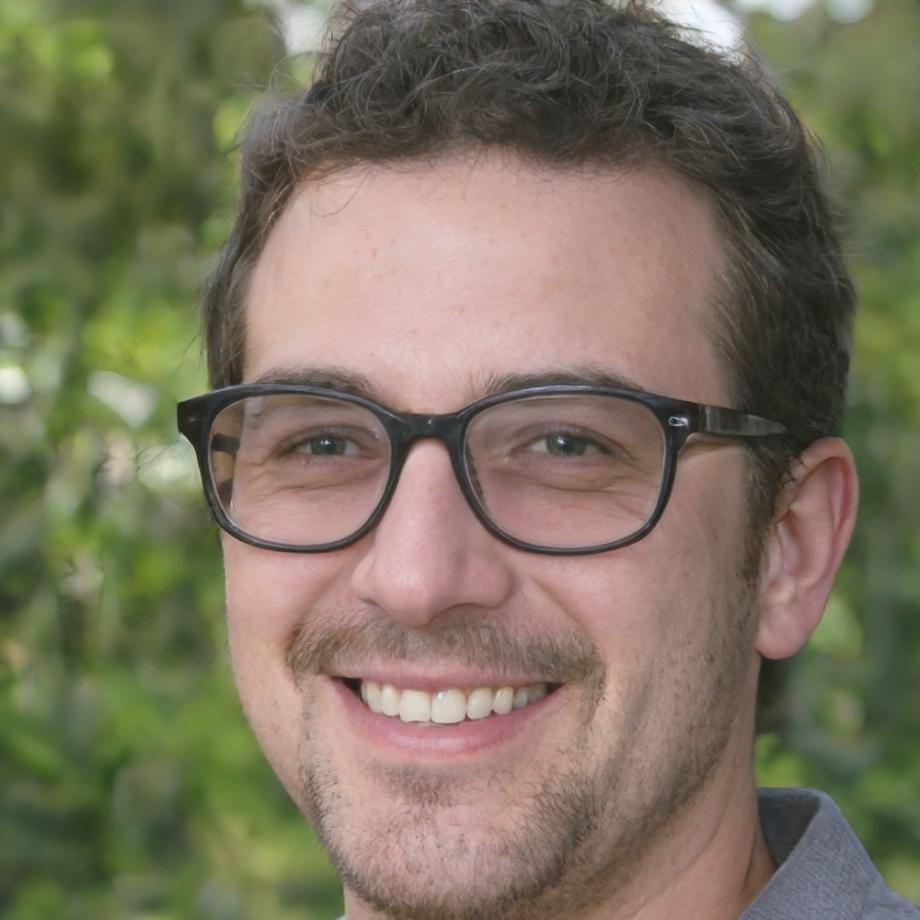 Серхио Касас, старший аналитик бюджетирования